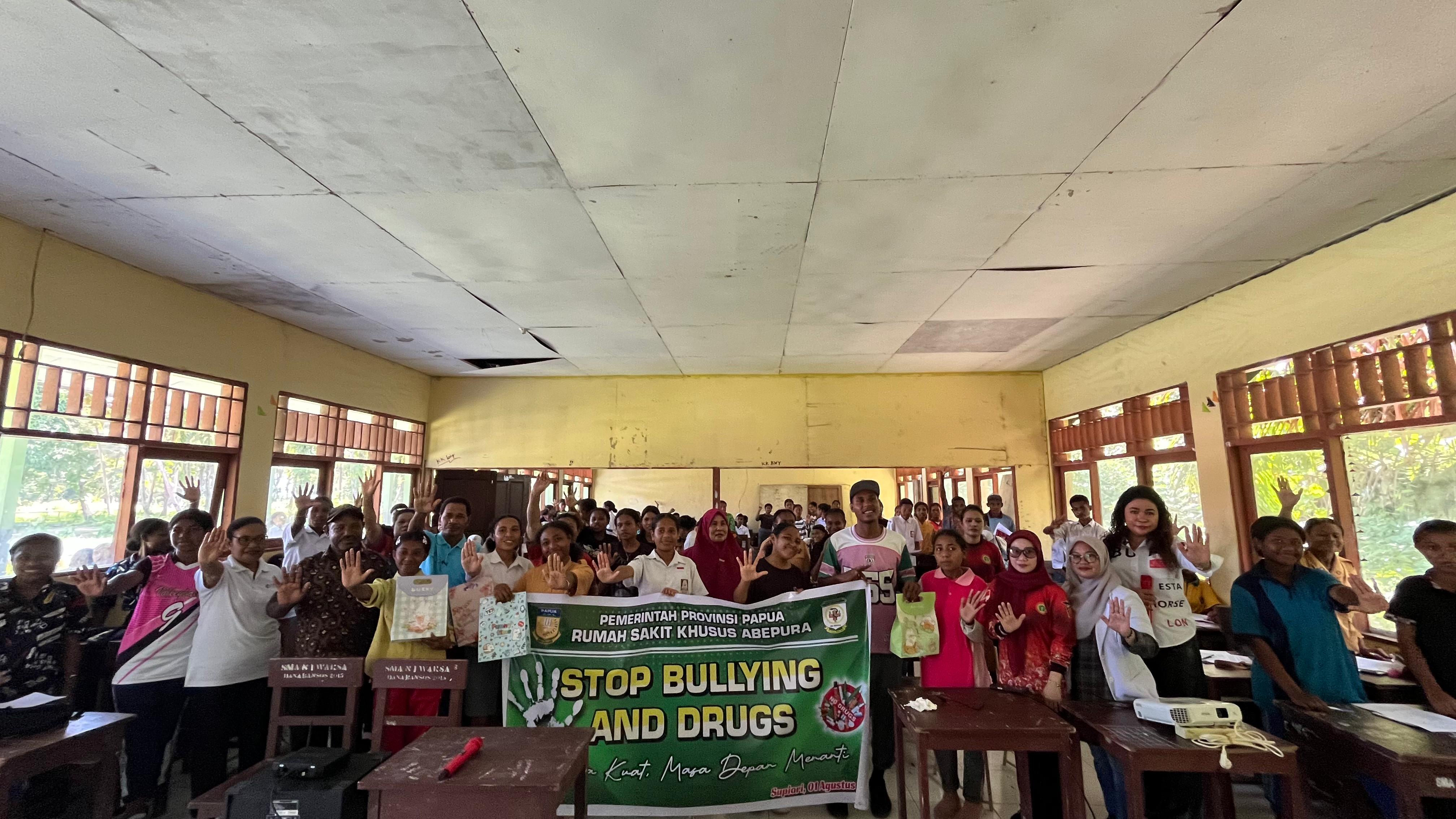 SOSIALISASI STOP BULLYING AND DRUGS di SMA NEGERI 1 WARSA Kab. BIAK